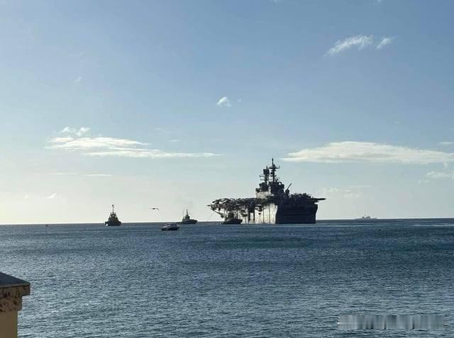 🇺🇸美国海军“硫磺岛”号两栖攻击舰（LHD7）于11月10日离开美属维尔京