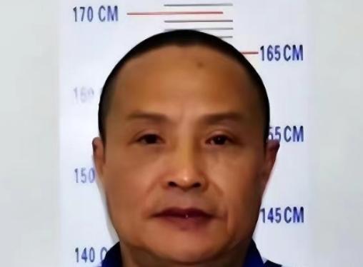 2016年，贵州一局长被双规，录指纹时却发现，他竟是18年前灭门惨案的凶手，这么