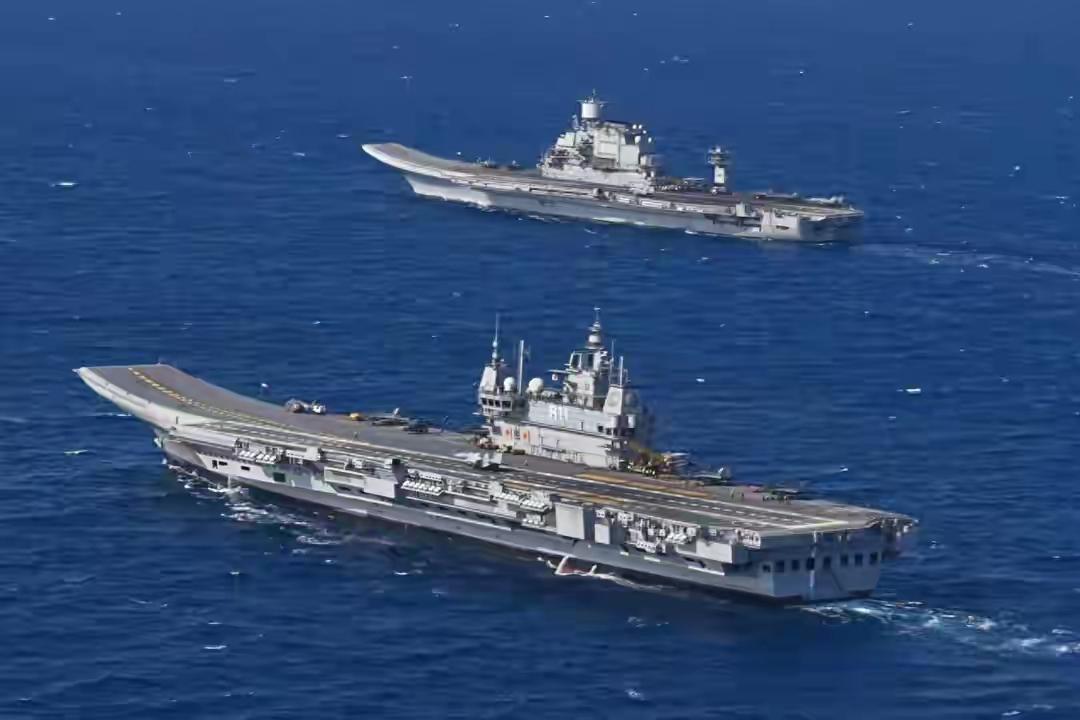 印度被自己的双航母编队宣传攻势深深浸染了吧，觉得从此东半球无敌[捂脸哭]。在他