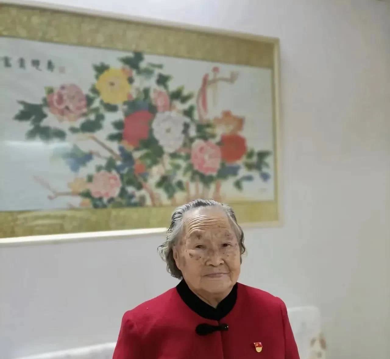 照顾92岁老人简直要崩溃！三餐雷打不动：早上鸡蛋牛奶，中午面条，下午五点必吃米饭
