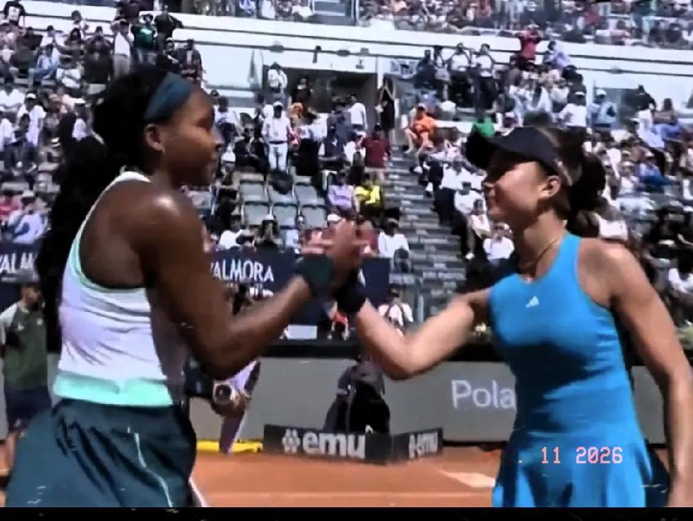 WTA1000罗马站女单八强争夺战快讯:高芙以5-7，7-5，6-2的比分
