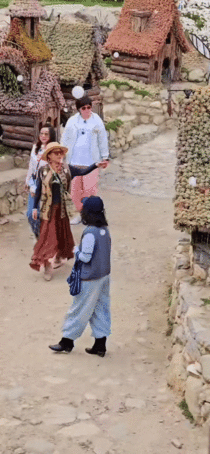 退役站姐给内娱老辈子出神图退役站姐出手就是神图，把姐姐们的灵动与气质抓得恰到好