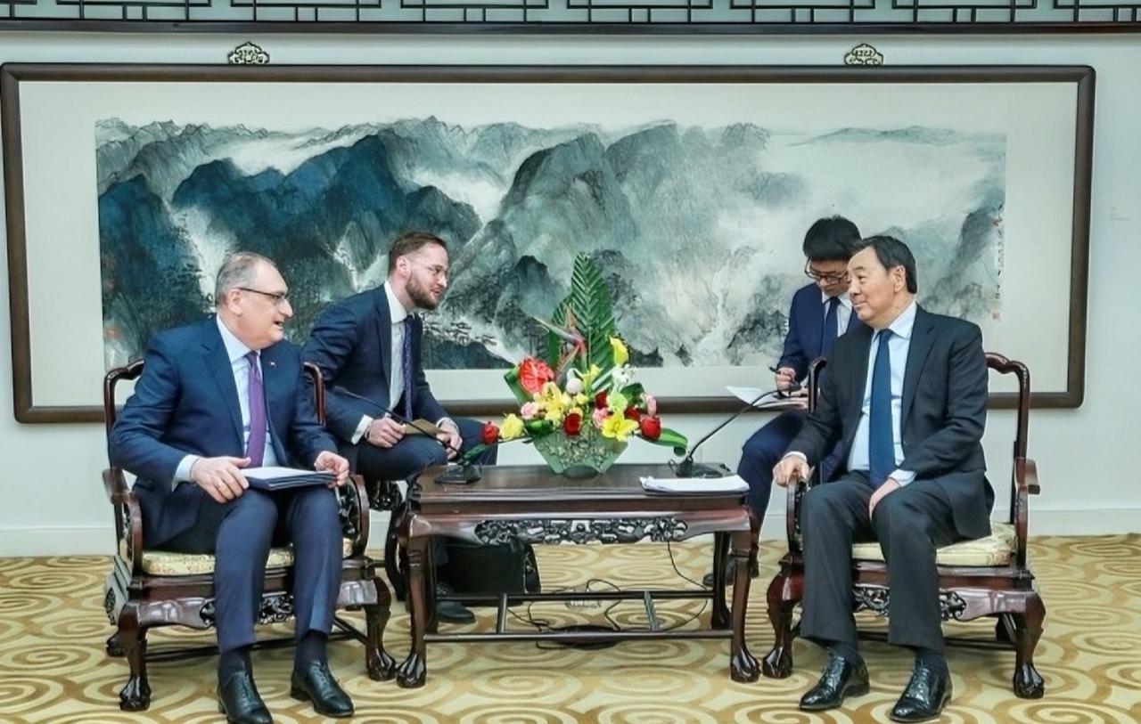 中国和俄罗斯谈妥了！重磅消息！中国和俄罗斯谈妥了！就在3月26号，一场关乎中