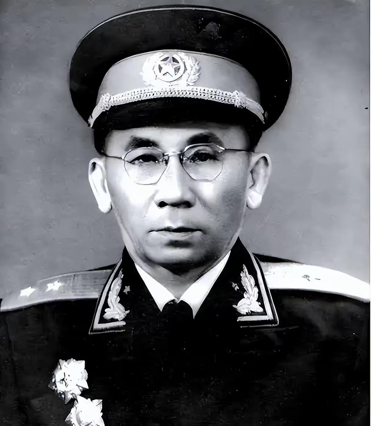 1940年延安派往琼崖三名军事干部，55年1人授中将，另两人去哪了1940年