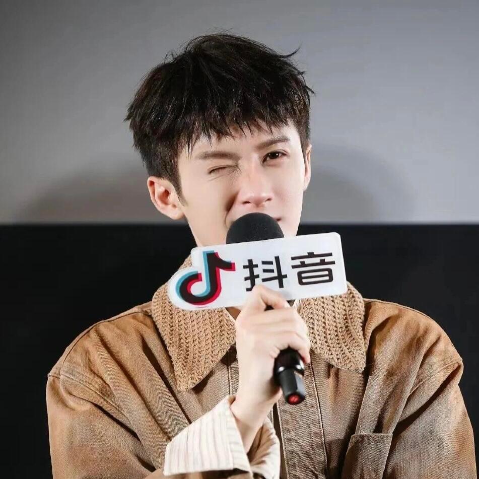 接受小猫的wink吧！咪超萌！檀健次李亦非