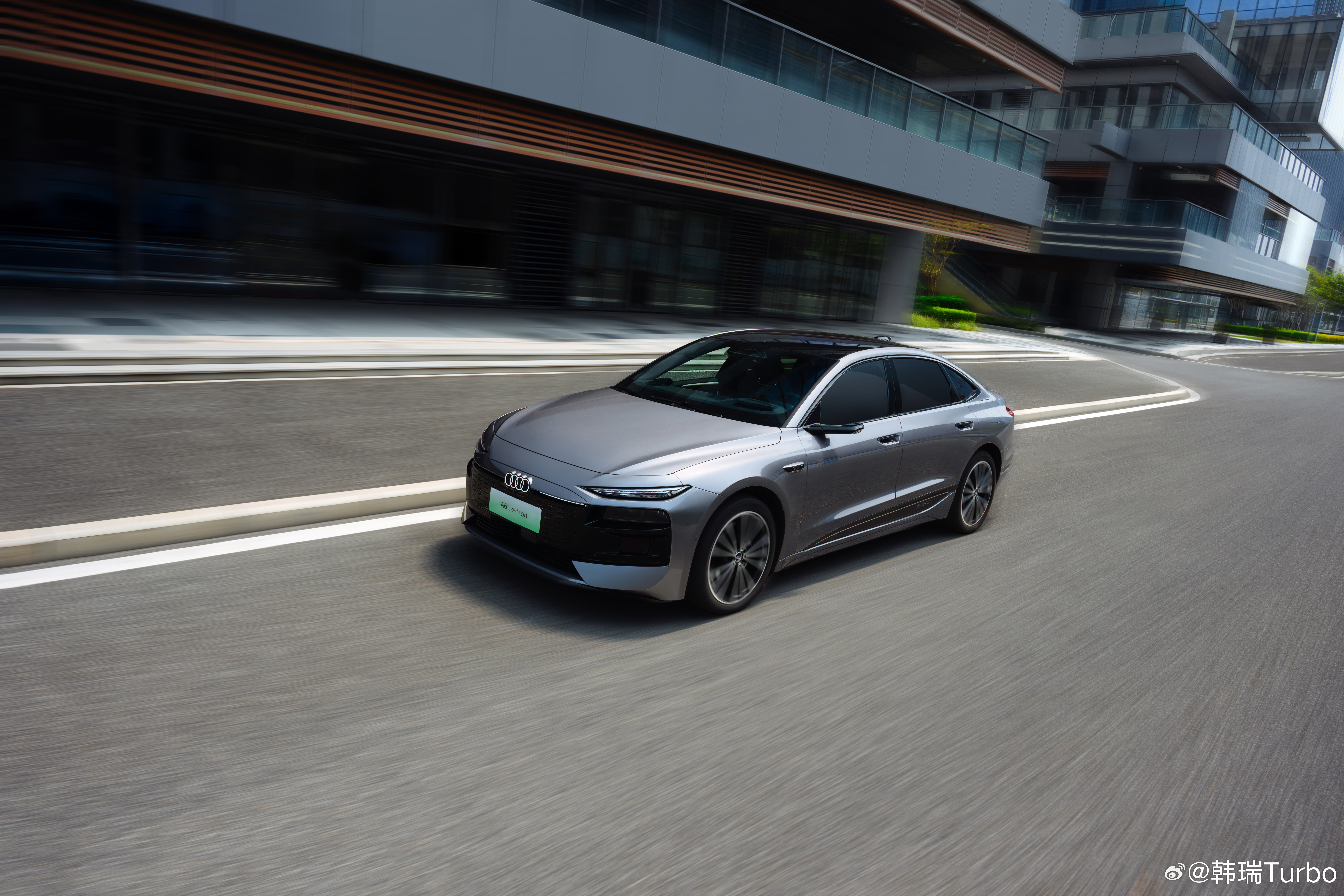 全新奥迪A6Le-tron来了，大家想要的都有，正片7号上，10号正式上市，期