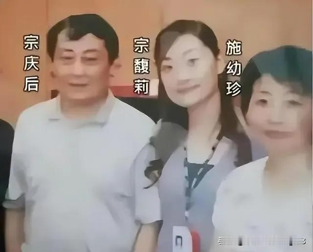 支持宗馥莉，希望她能够得到最后的胜利且不说那几个见不见得光，想想14岁出国留学