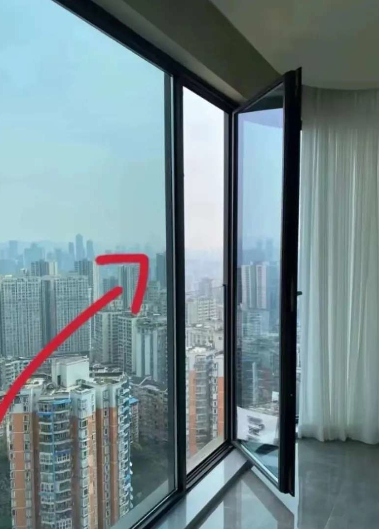 不懂就问，这种落地窗安全吗？