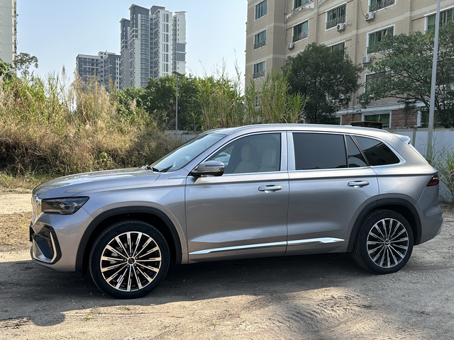 分享26款吉利星越L的一个真实的油耗情况我们不看表显油耗，直接算到加了多少油，