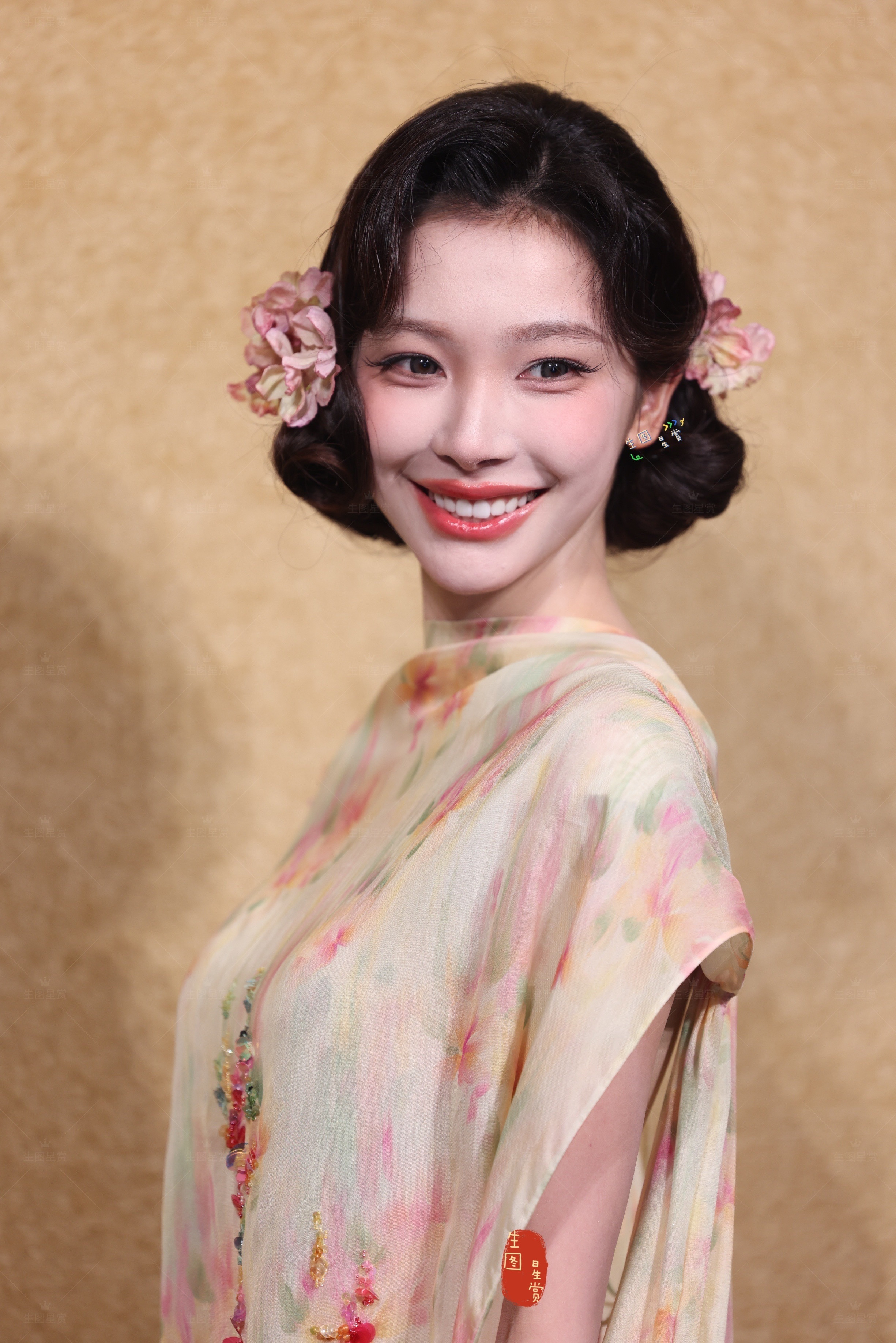 易梦玲上海Messential大秀生图美貌是油画里走出来的公主👸🏻🧚♀️