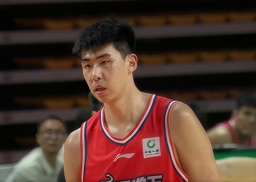 本土之光！福建男篮92-85广州龙狮，这一战彻底看清4名年轻球员历经四节大战，