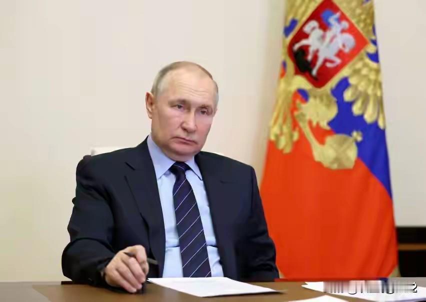 俄罗斯对印度军售态度出现转变，主要受以下几方面因素驱动：1.经济压力与军工生