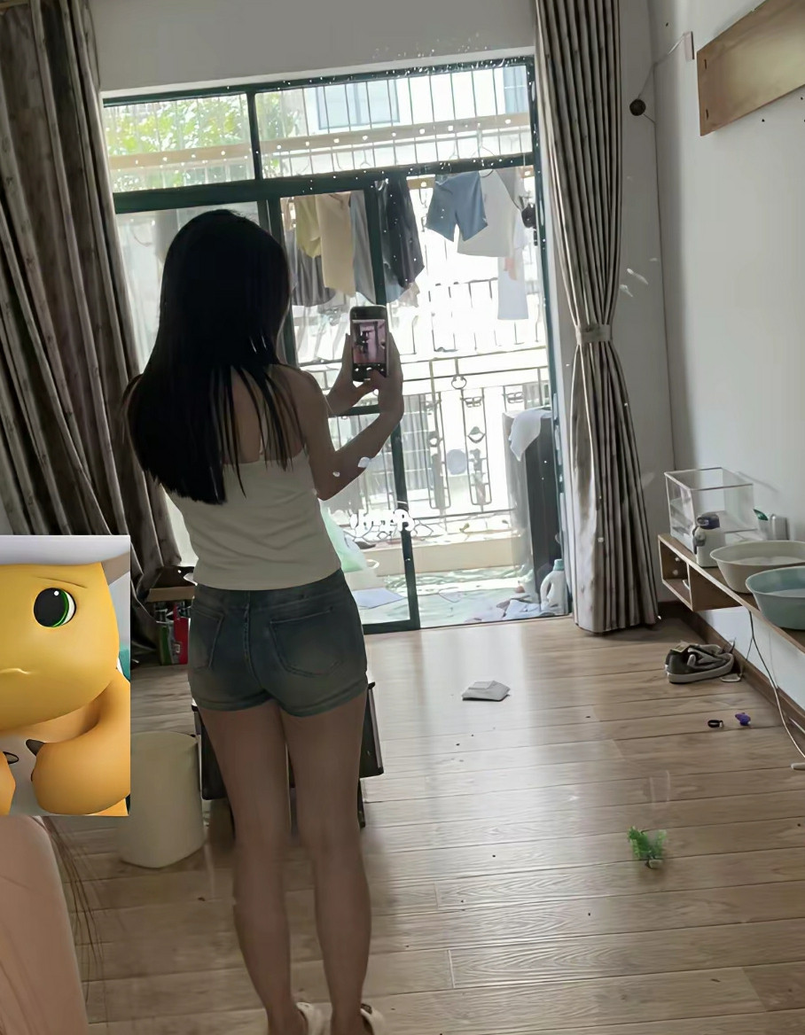 这个裤子好显屁股啊哈哈哈
