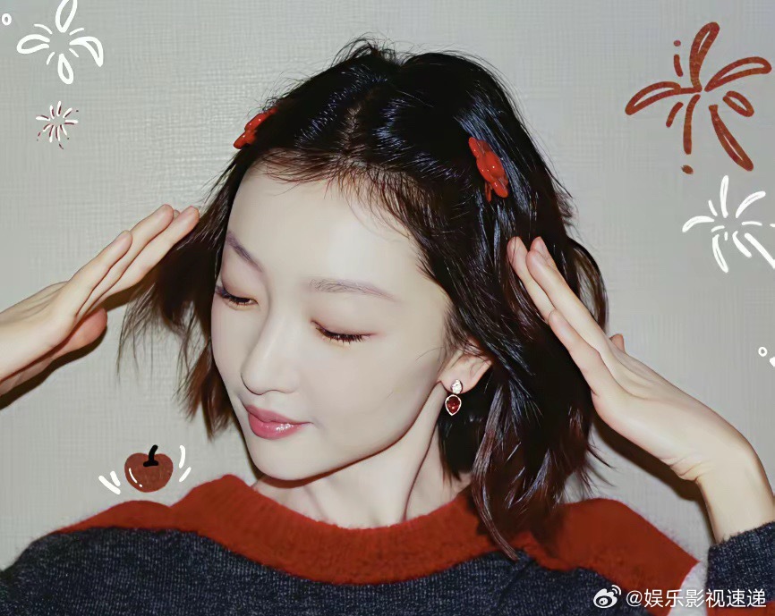 周冬雨，太尴尬了！3月19日一早，“金马影后”周冬雨，突然冲上热搜，不过这次不是