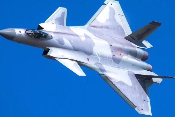 不要歼10C，埃及欲单价1亿美元购买歼20，中国救了伊朗一命，美公布重磅消息！