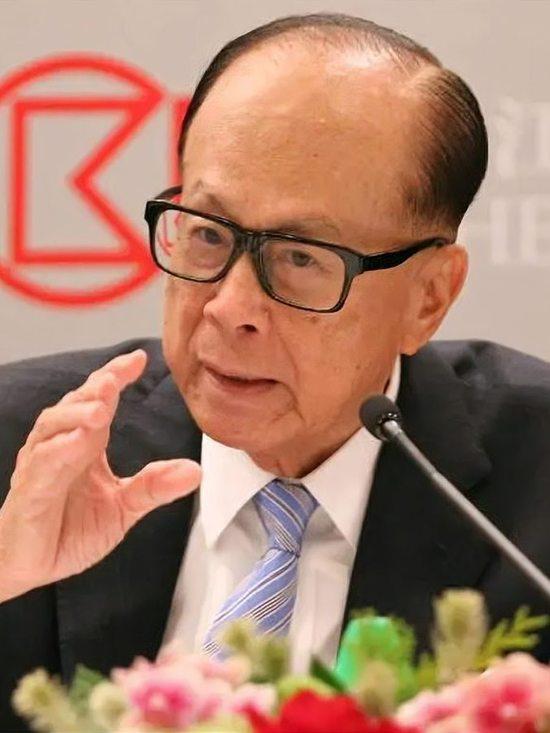 李嘉诚一卖一收现原形：98岁高龄教你守住财富真金98岁李嘉诚最近整了个大