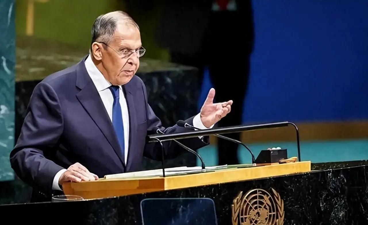 委内瑞拉临时总统饱受国际各界质疑！在联合国大会现场，当俄罗斯外长拉夫罗夫高声说出
