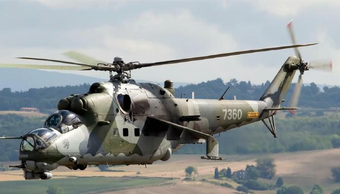 每天认识一件兵器俄罗斯Mi-24“雌鹿”武装直升机Mi-24是米里设计局研制的