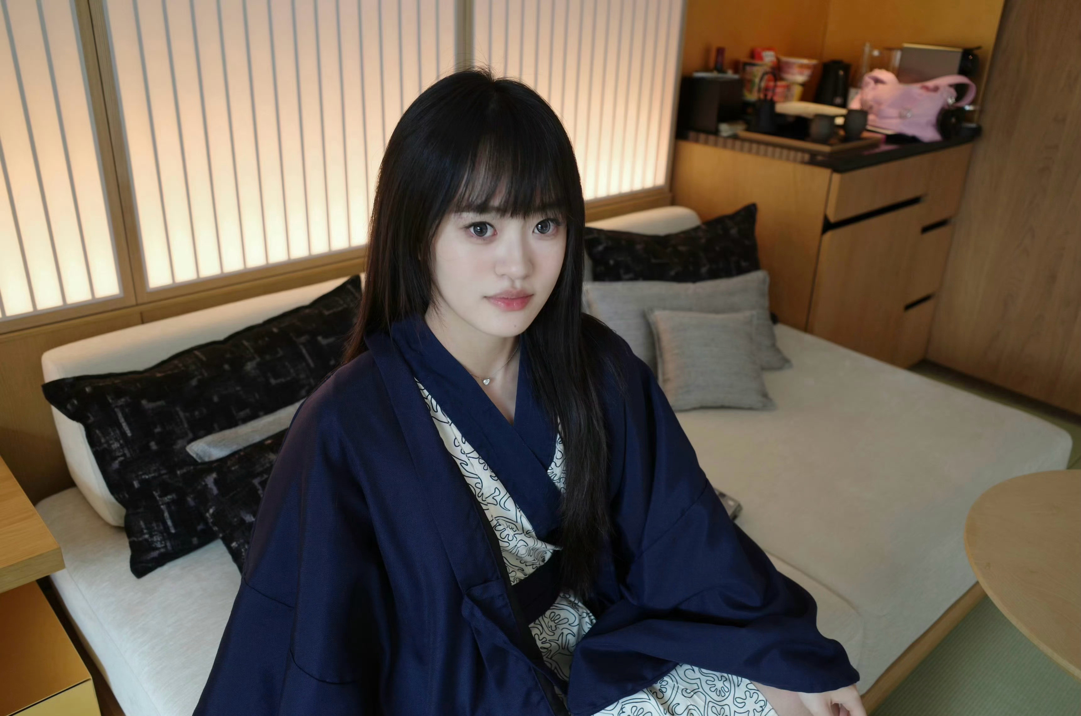 Jackeylove女友吴五五晒日本旅游照：热热哒～哥哥不仅游戏打得好，找女朋