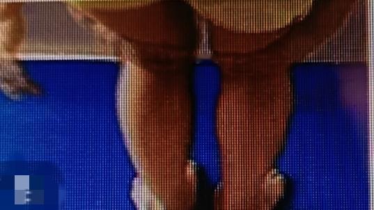 膝盖疼真的太折磨人了，医生有提醒，不管啥原因导致的膝盖关节疼，有几招简单实用。