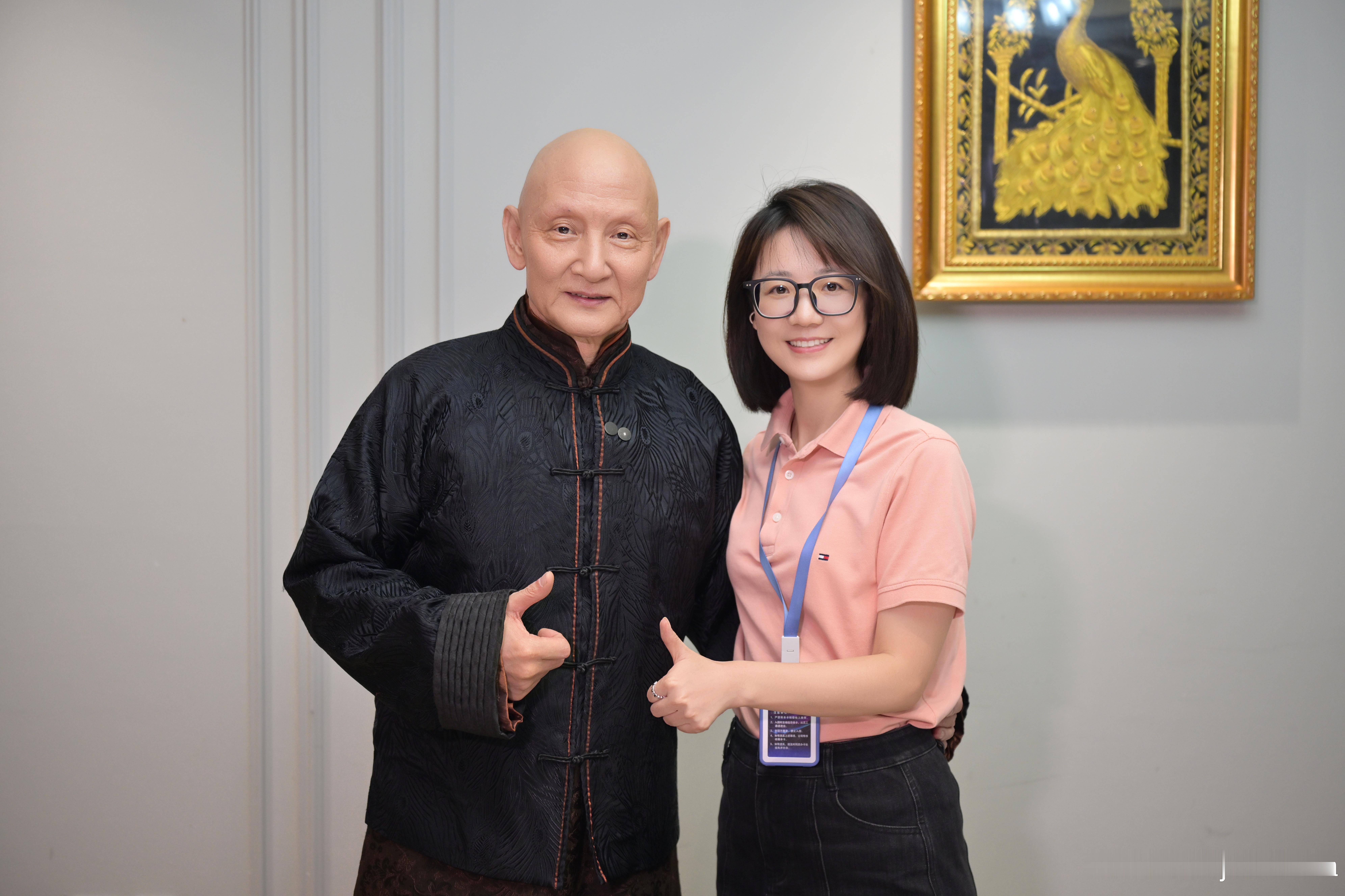 童年噩梦~杜老师。本人其实很腼腆也很敬业。