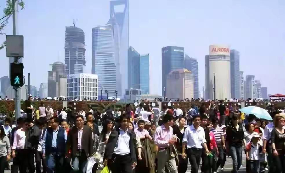 千万人口城市再扩容！背后信号你看懂了吗？这不仅仅是一个数字的跨越，更是一场