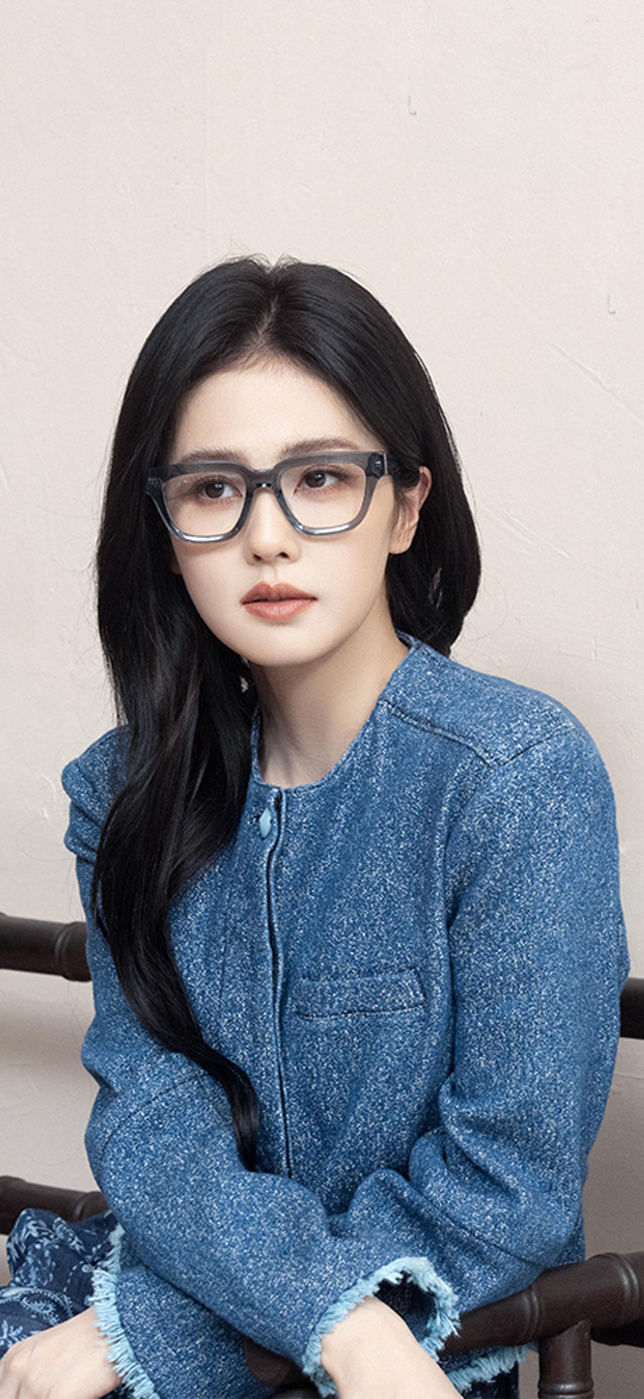 美女壁纸-第5724期-白鹿