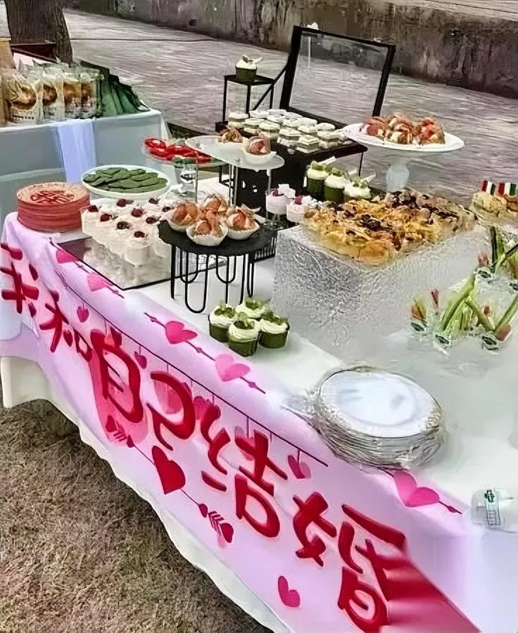 网红栽大跟头了倒欠50多万你都想不到她咋作的。那个主打独立女性人设的