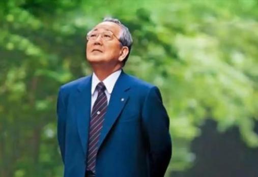 1997年，身价200亿的稻盛和夫被查出胃癌，医生警告：“必须马上手术”，谁知，