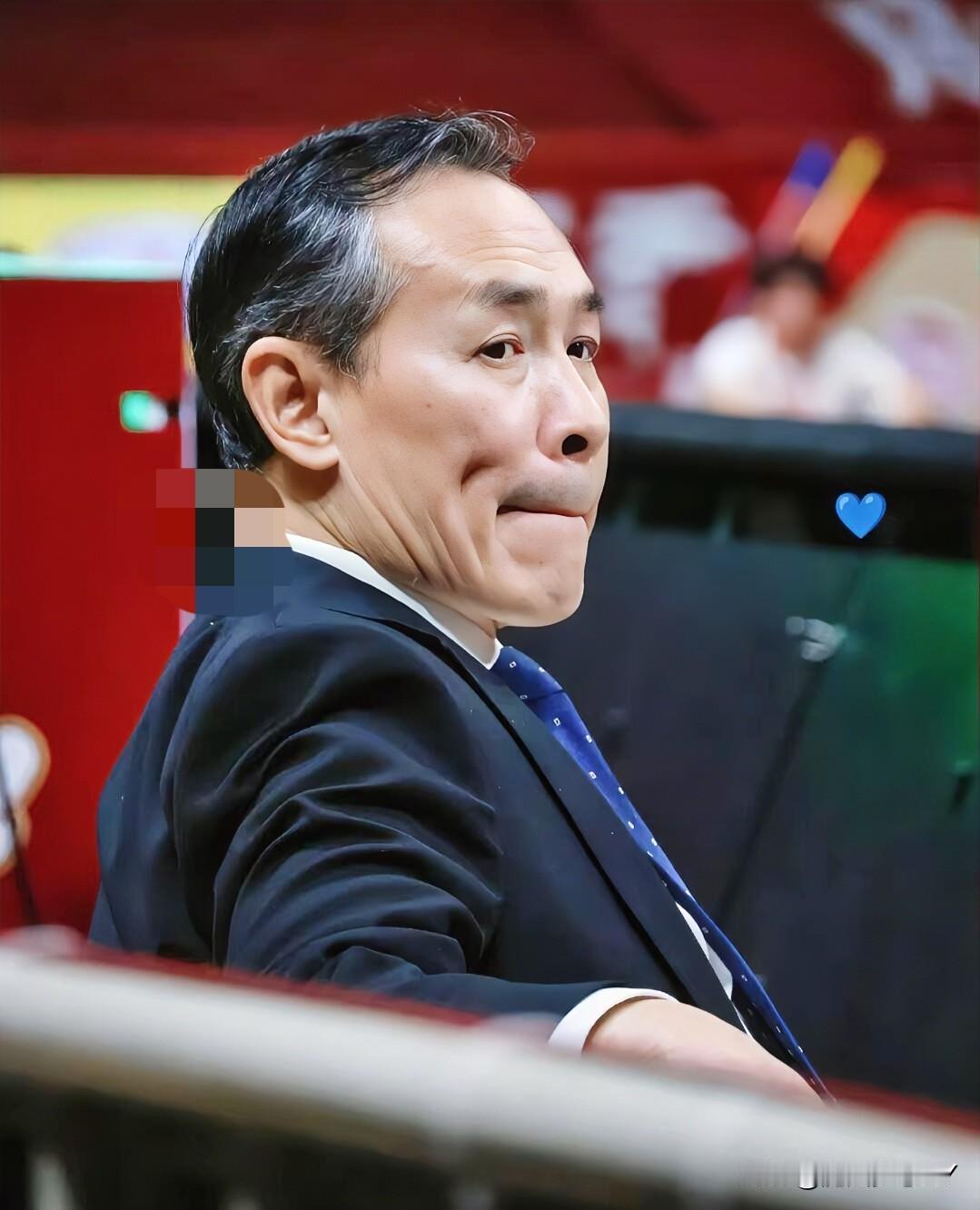 许利民估计要发愁了不是因为外援不给力他怎么也没有想到，球队阵容到现在也没有