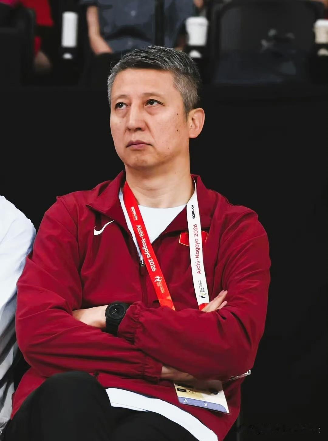 郭士强轻敌了！赛前考察韩国和伊朗半决赛，结果碰日本提前出局，男篮集训8个月，郭士