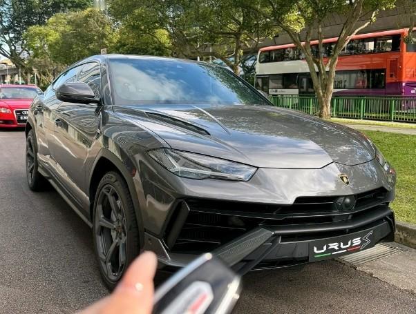 兰博基尼UrusS，正是为定义这种“车帅人也帅”的完美共生而来它无需刻意张扬。