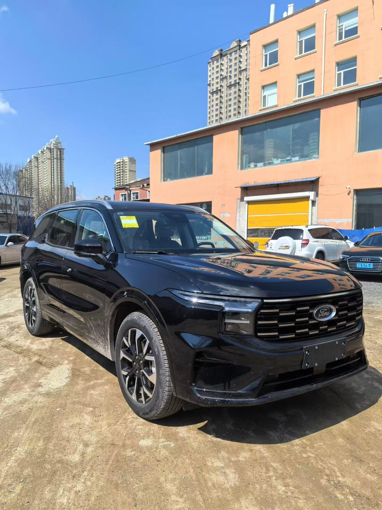 🚗福特锐界L2.0T混动四驱七座至尊指导价:299800运损包修复，