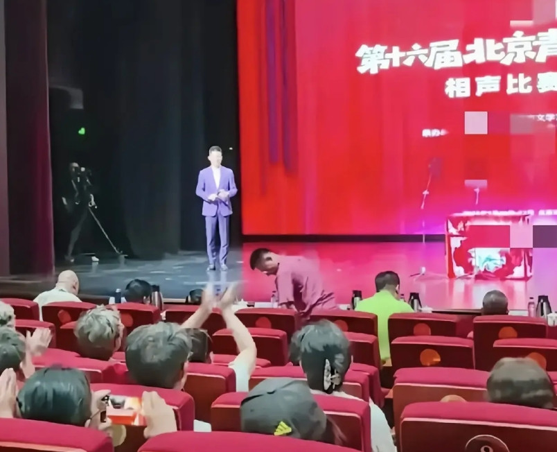 看了青年相声节评委席，终于明白这么多年，郭德纲老师有多不容易随着北京相声节的开