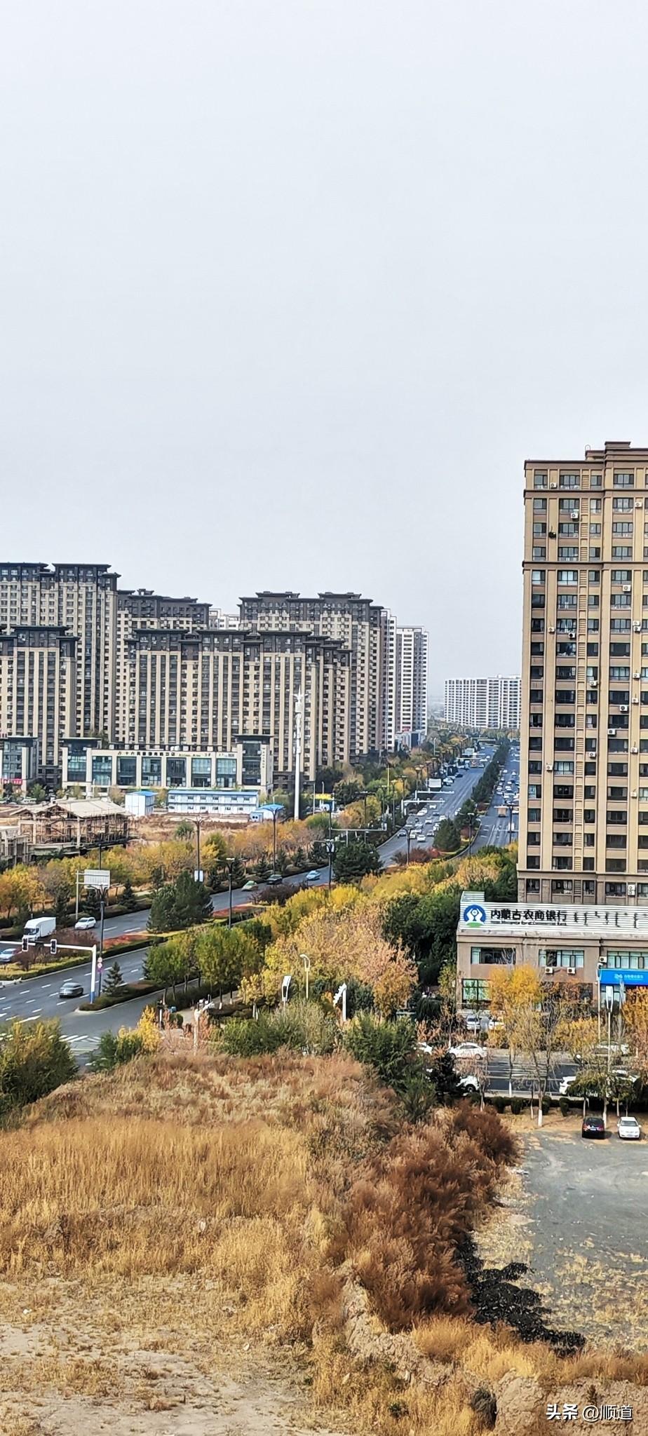 就因为上午来的，感觉好尴尬，让孩子们为我跑了三趟了，去高铁站接的我去酒店。中午