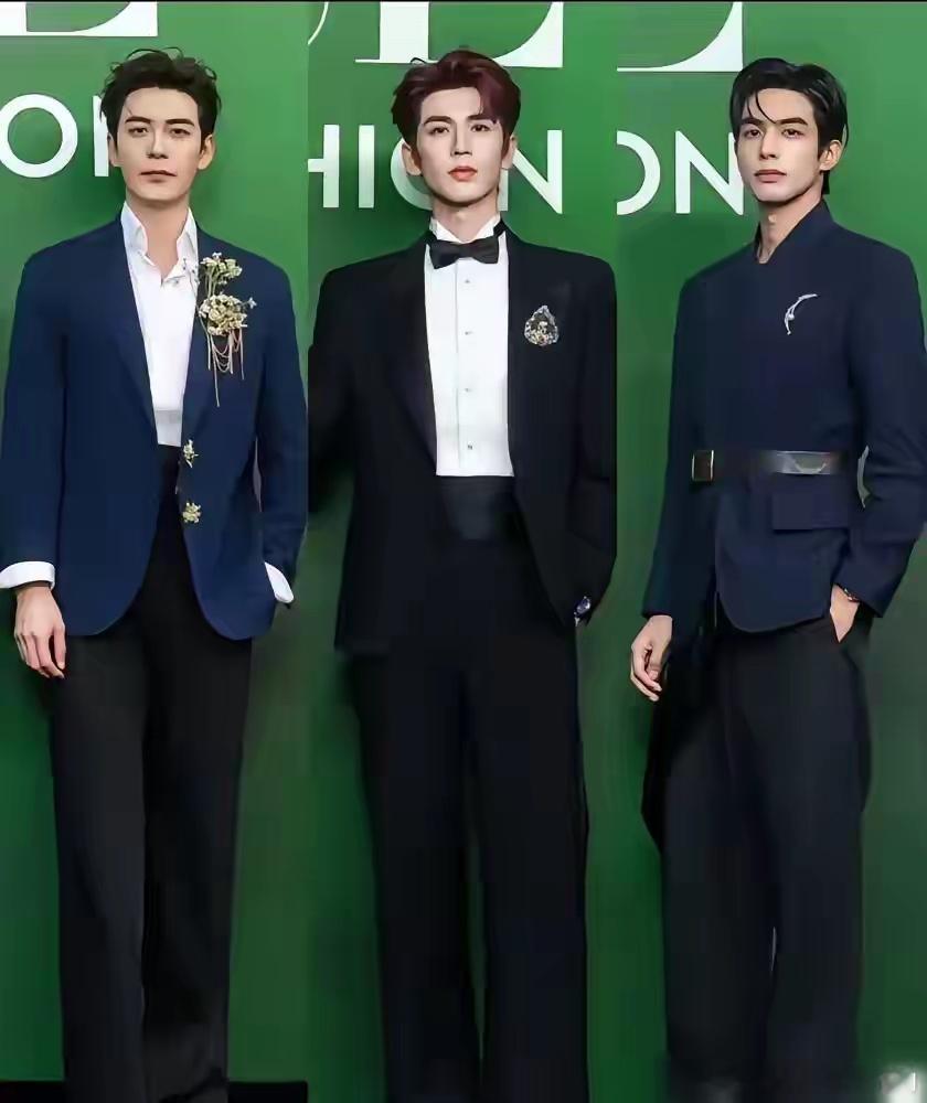 三张脸像复制，命却天差地别。张凌赫片酬800万。传闻父亲是房地产老板，母亲开着