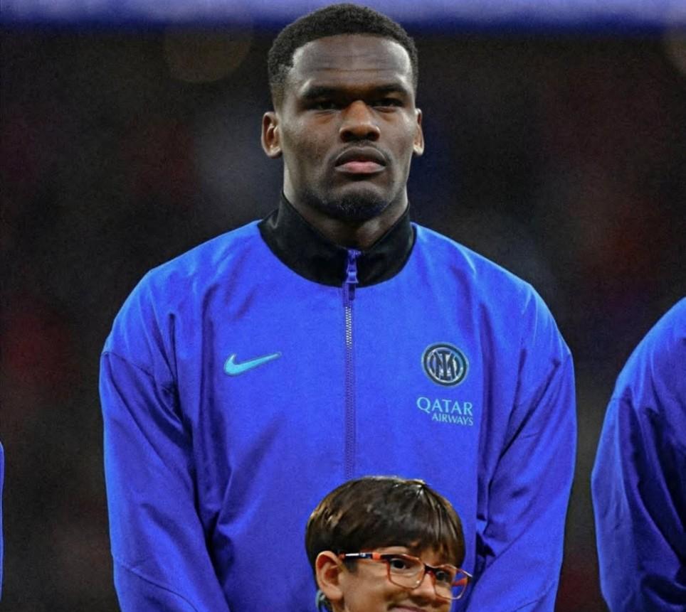 博尼伤病恢复动态！根据国新网最新的消息，国际米兰前锋博尼昨日在进行单独训练，法国