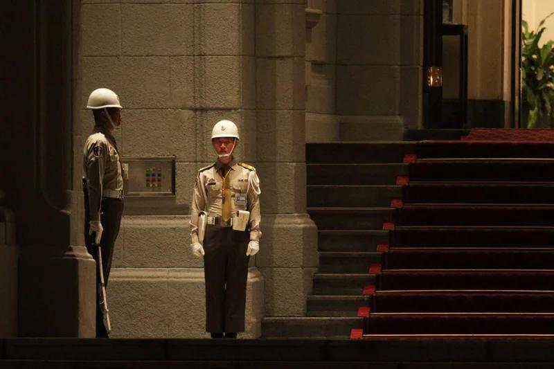 台湾“民主文教基金会”23日公布最新民调结果显示，如果两岸“现状”出现变动，有6