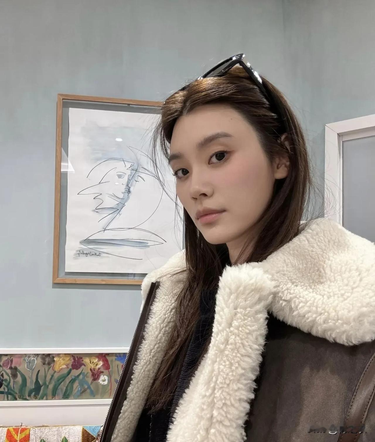 内娱的几大超模，奚梦瑶确实是嫁得最好，因为何猷君是豪门真少爷。而且现在他们家