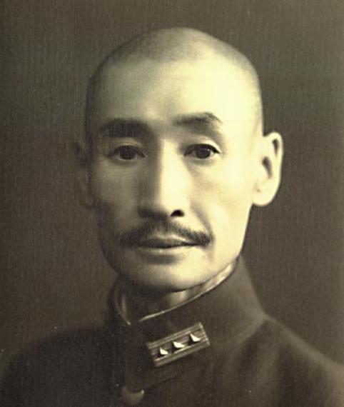 1932年，马占山将军宣布向日本投降，顿时国内上下一片哗然，讨伐声不绝于耳，然而