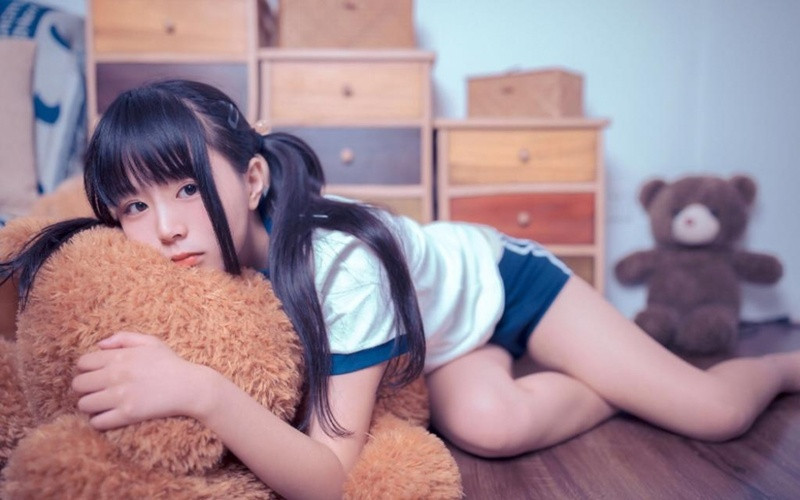 笑话：儿子好逛妓馆，父亲斥责他说:"不成器的东西，我到妓馆10次，得有9次见到