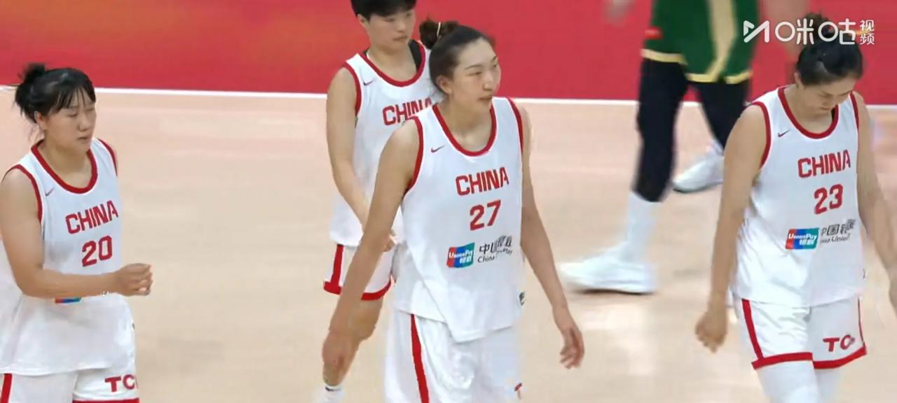 中国女篮热身赛中澳女篮二番战今晚打响！张子宇轮休一场后，今晚会有怎么表现呢，上一