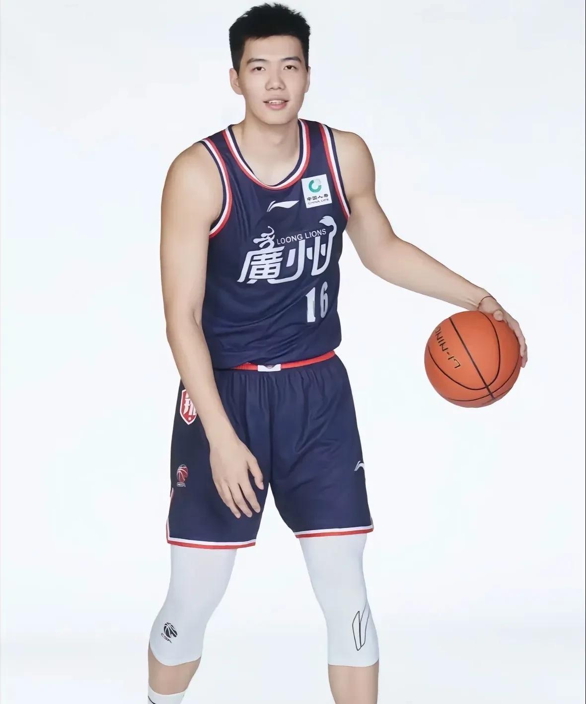 绝对是最会做生意的CBA老板，没有之一！近日，CBA又达成了一笔交易，广州龙狮