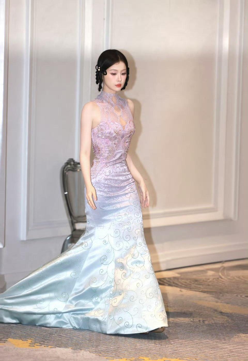 虞书欣虞书欣云初令云初令虞书欣遇见你爱意汹涌看世间万物都浪漫心动@虞