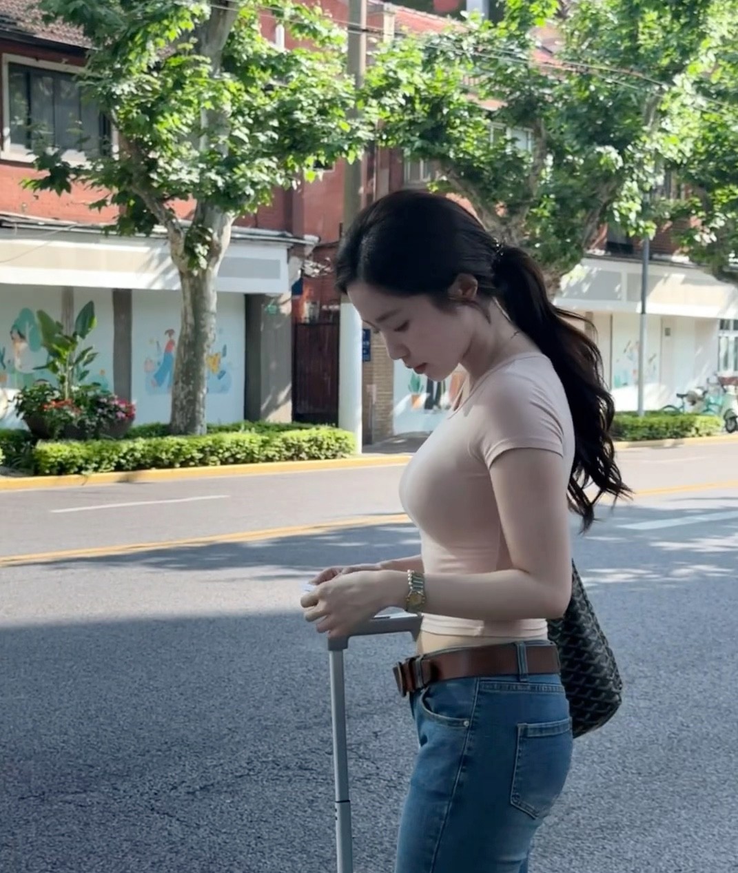 这是家人给我安排的相亲对象！你们帮我把把关？