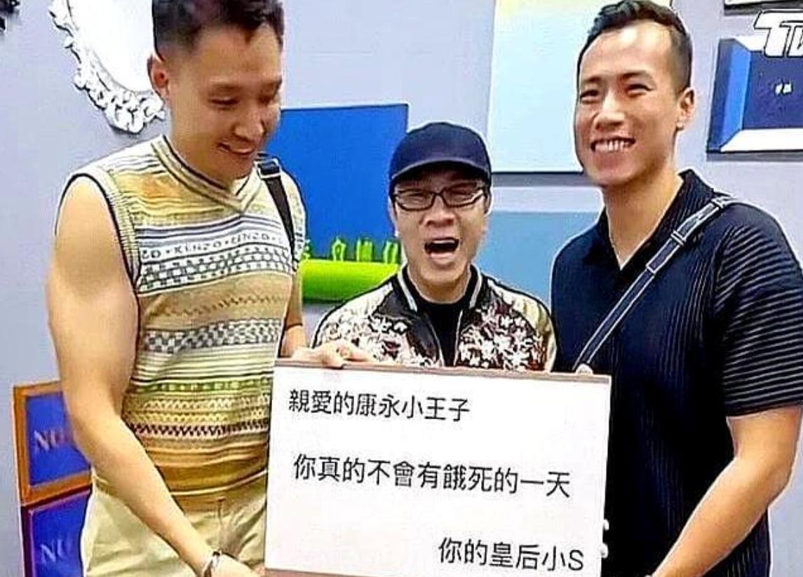 蔡康永又发新动态，疑似没有受舆论影响。10月6日，蔡康永在为沈伯洋站台风波后，