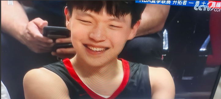 杨翰森夏季联赛第三场15+3+3+3++12再次砍下完美数据，突破自己！1出