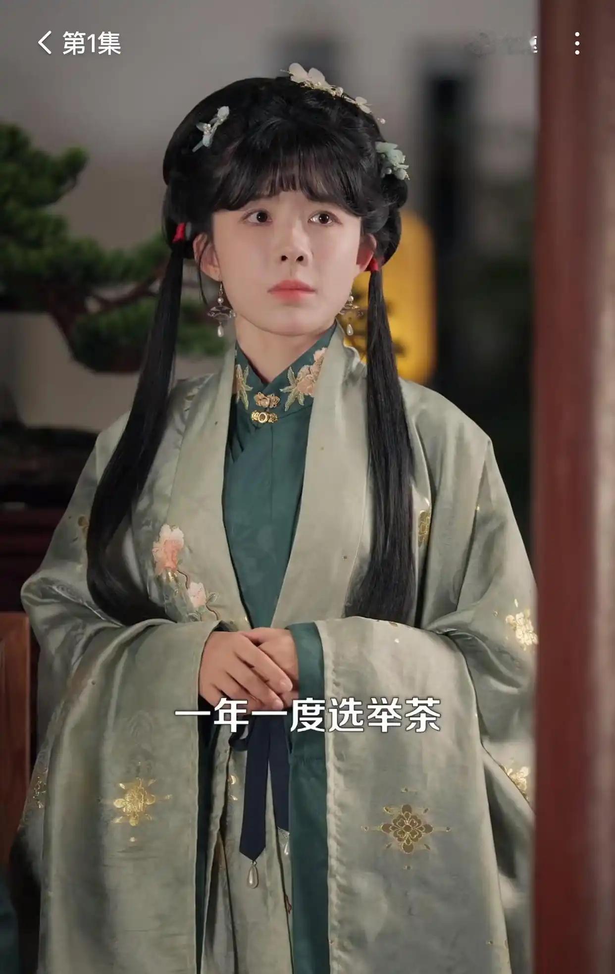 短剧古装造型我忍够久了，头上顶个违章建筑也太离谱了。