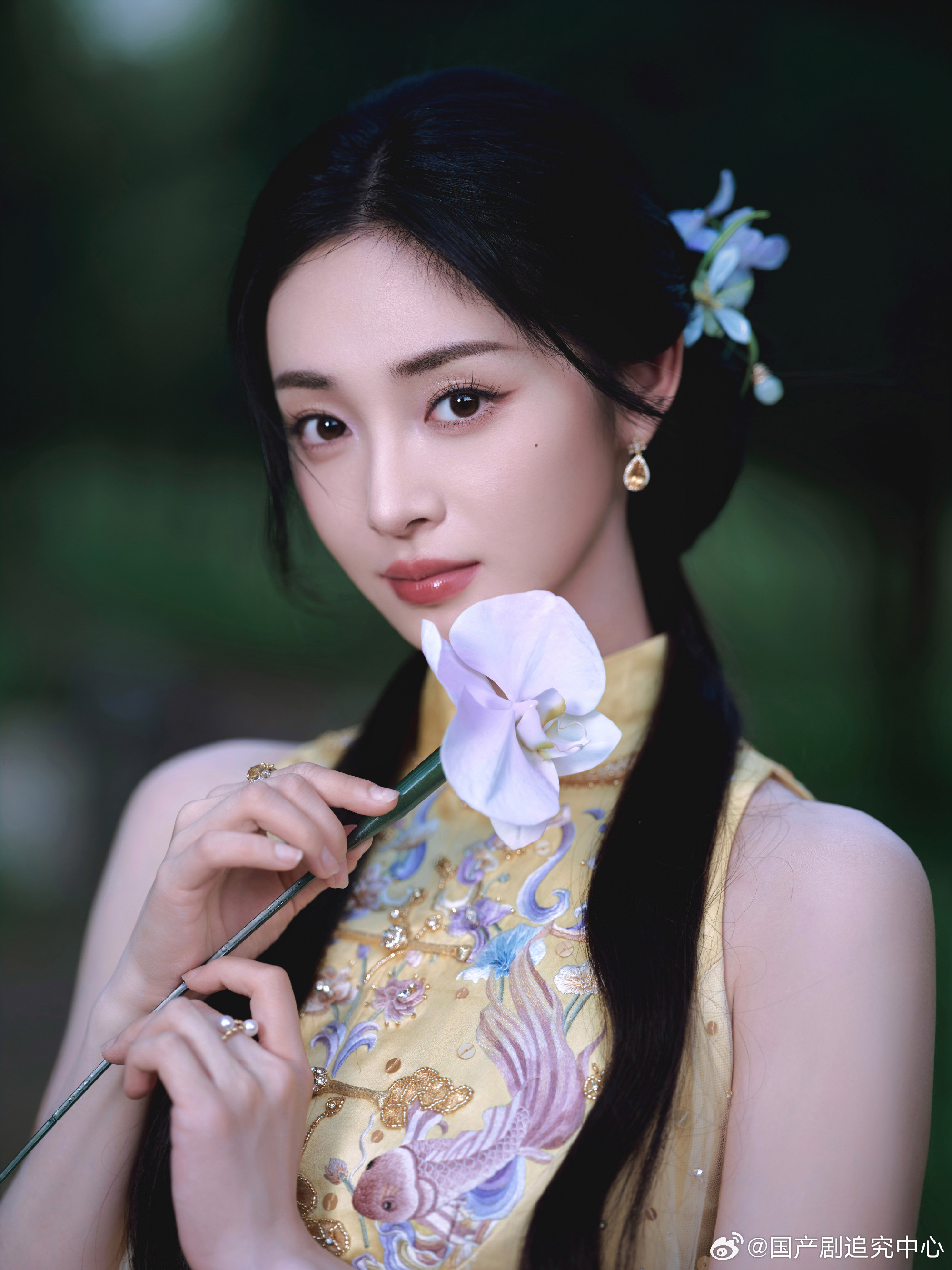 1.重大历史题材《楚汉》，周洁琼将饰演虞姬。2.杨超越现在看似没什么热度，但一直