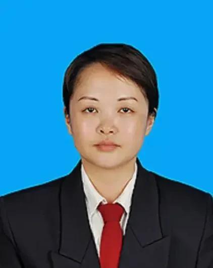 有人对刘俊主任搞权色交易很不服：就她这样子，还有人愿意和她交易？不过网友们忘记